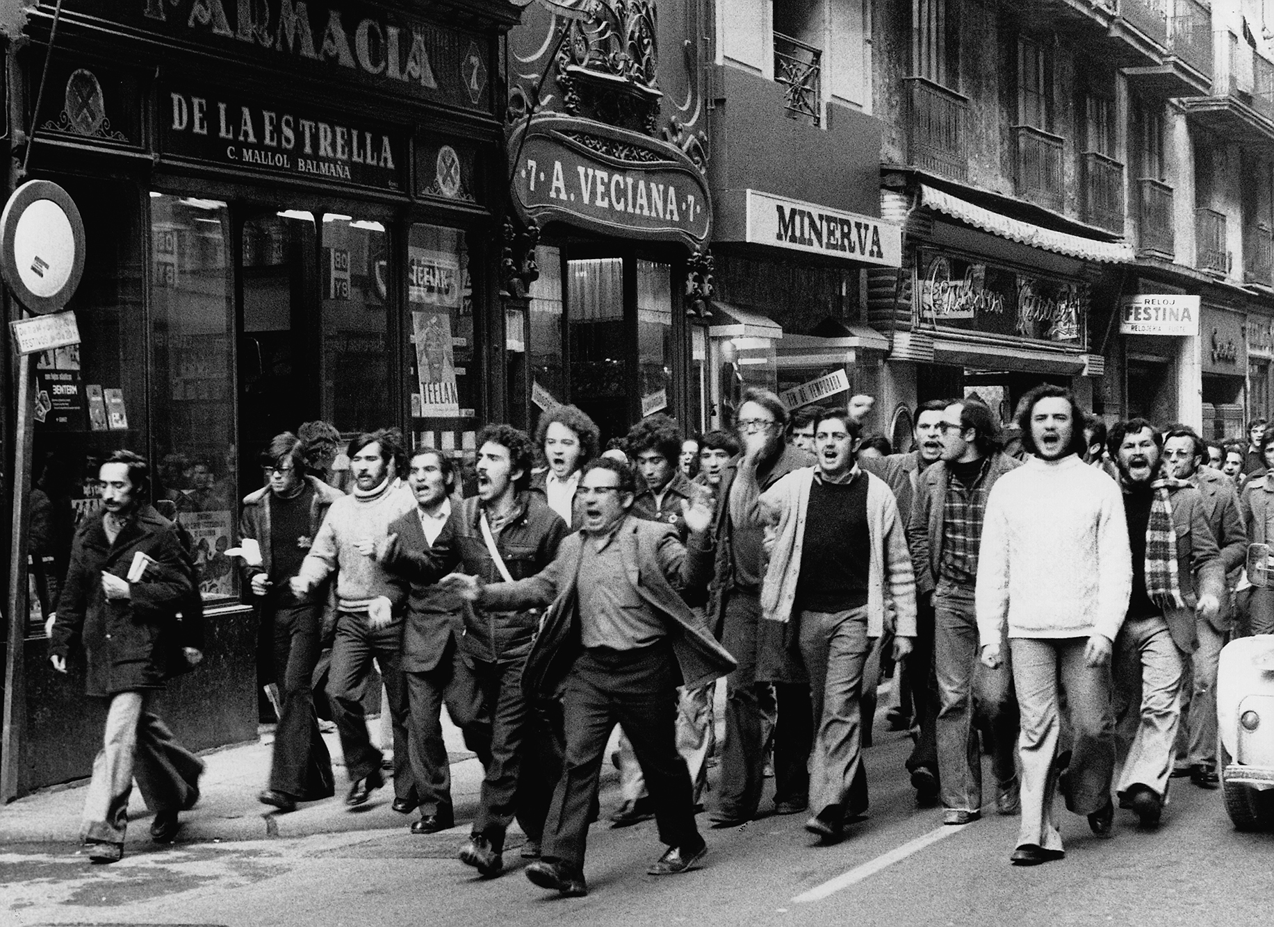 Manifestación obreros de la construcción (Pilar Aymerich, 1976)