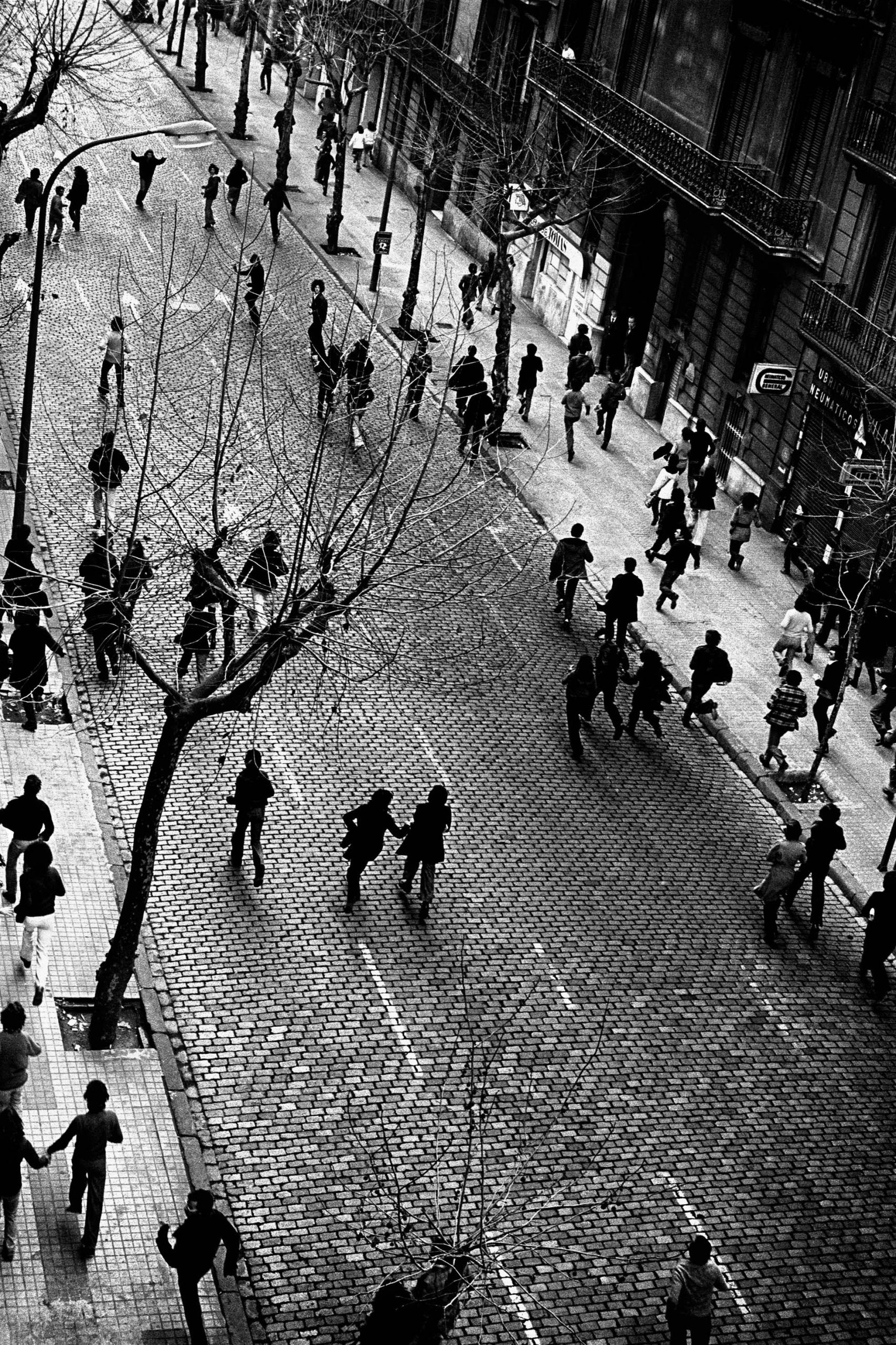 Salto de calle (Barcelona, Jordi Socias, 1976)