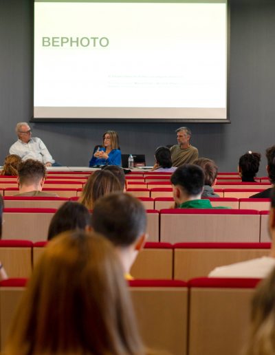 Mesa redonda fotoperiodismo en El País con Bernardo Pérez y Marisa Flórez