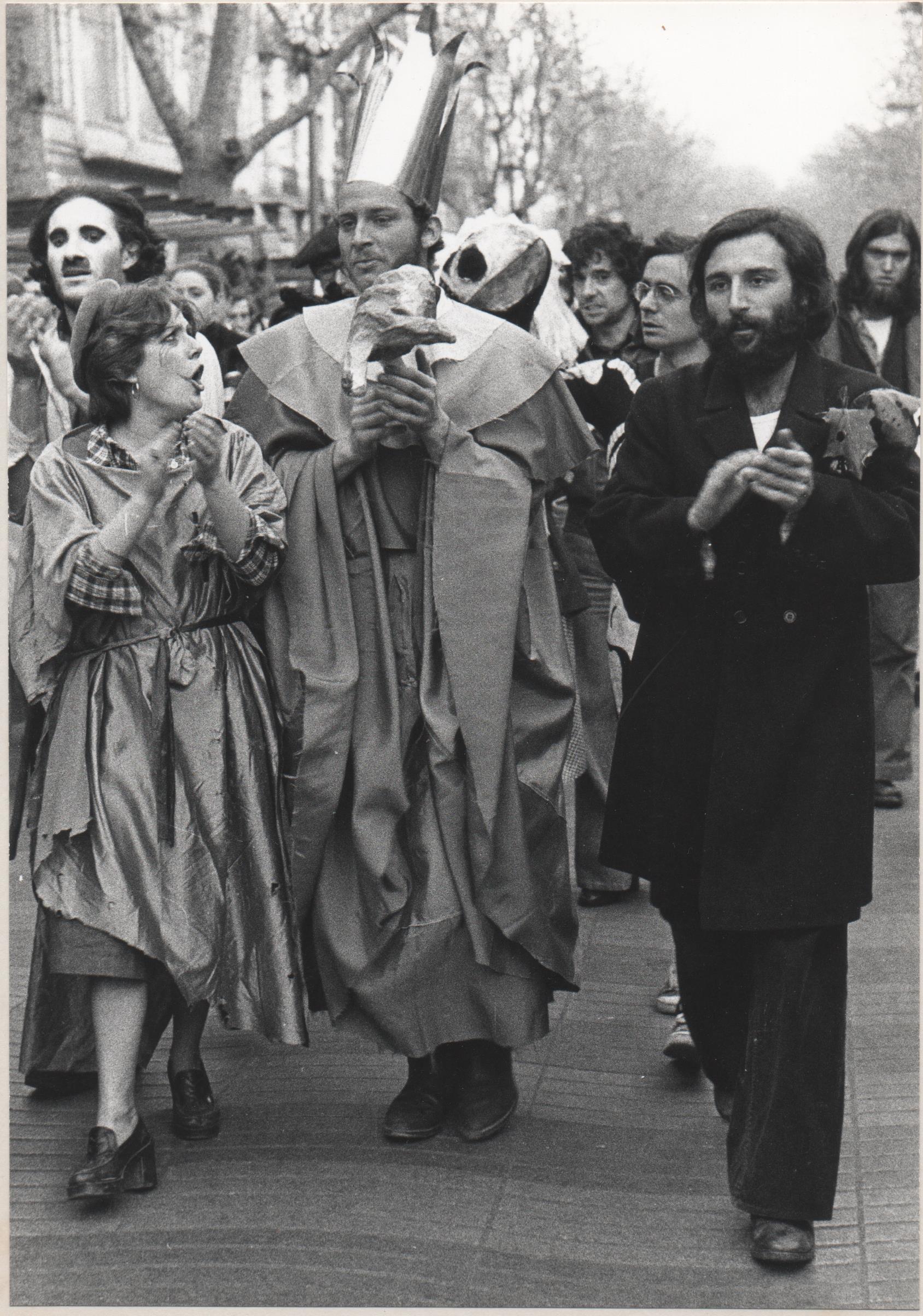 Manifestación de actores en Las Ramblas (Barcelona, 1976)